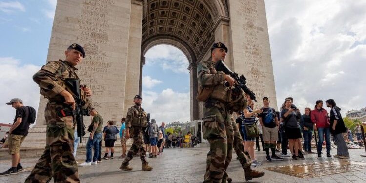 Francia Attaccata La Casa Di Un Sindaco Sezione San Tommaso